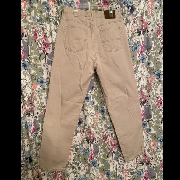 St: John’s Bay Khaki Pants - Picture 2 of 4